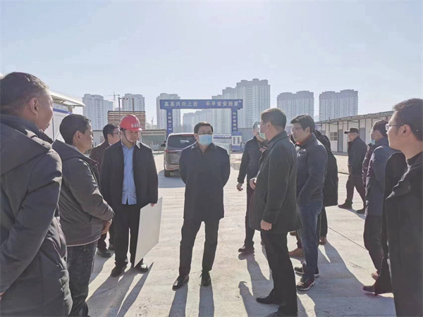 1月30日，朱策常务副市长调研爱游戏在线（中国）大楼复工情况.jpg